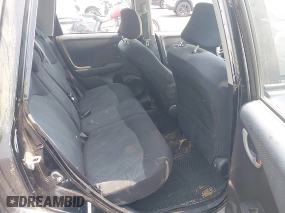 2009 Honda Fit Sport с VIN JHMGE88499S064608, выставлен на аукционе IAAI как лот 42488742 с пробегом 246 527 миль миль и . История ставок и продаж доступна на DreamBid. Изображение 8.