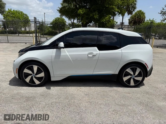 2014 BMW i3 with VIN WBY1Z2C54EV284626, listed as a Copart auction lot 61809165 with 27,008 mi miles and Clean title. Bid and sale history available at DreamBid. Image 11.