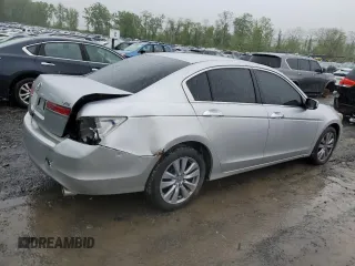 2011 Honda Accord EX z VIN 1HGCP3F71BA000716, wystawiony jako Copart lot #56414415 z przebiegiem 173 487 mil mil oraz Szkoda całkowita • Salvage title. Historia ofert i sprzedaży dostępna na DreamBid. Obrazek 3.