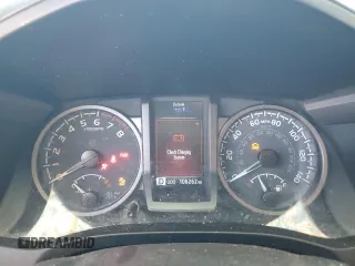 2020 Toyota Tacoma SR5 z VIN 3TMCZ5AN6LM310360, wystawiony jako Copart lot #55726645 z przebiegiem 106 262 mil mil oraz Szkoda całkowita • Salvage title. Historia ofert i sprzedaży dostępna na DreamBid. Obrazek 9.