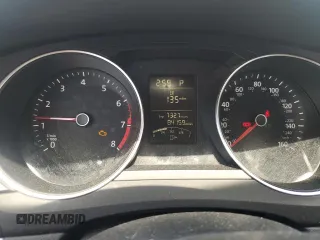 2015 Volkswagen Jetta SE z VIN 3VWD17AJ4FM417218, wystawiony jako Copart lot #61001125 z przebiegiem 84 159 mil mil oraz Szkoda całkowita • Salvage title. Historia ofert i sprzedaży dostępna na DreamBid. Obrazek 9.