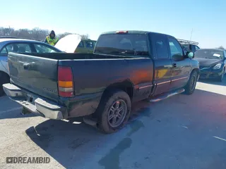 2001 Chevrolet Silverado 1500 LS with VIN 2GCEC19T511157237, listed as a IAAI auction lot 41437720 with 1 mi miles. Bid and sale history available at carsss.com. Image 4.