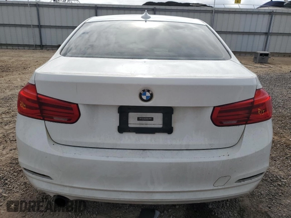 2016 BMW 3 Series 320i xDrive with VIN WBA8A3C50GK688201, listed as a Copart auction lot 85164134 with 132,325 mi miles and Clean Title. Bid and sale history available at DreamBid. Image 6.