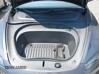 2025 Tesla Model 3 Long Range z VIN 5YJ3E1EBXSF890929, wystawiony jako IAAI lot #42452359 z przebiegiem 2 469 mil mil oraz . Historia ofert i sprzedaży dostępna na DreamBid. Obrazek 10.