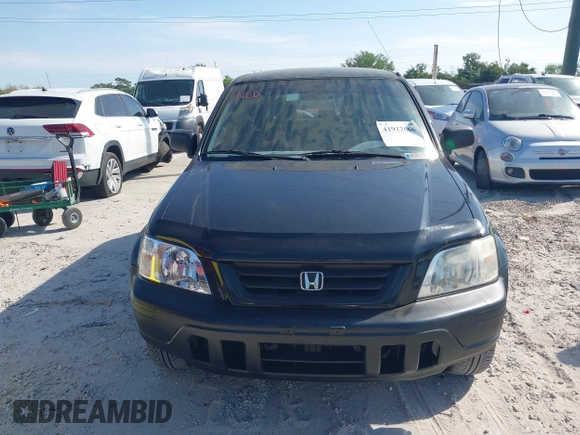 1998 Honda CR-V LX with VIN JHLRD2846WC018947, listed as a IAAI auction lot 41912066 with 112,454 mi miles. Bid and sale history available at carsss.com. Image 6.