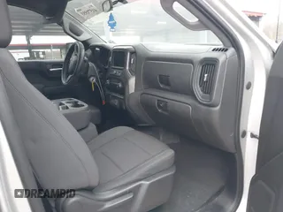 2020 Chevrolet Silverado 1500 Custom with VIN 3GCPWBEH8LG260041, listed as a IAAI auction lot 41571553 with 59,049 mi miles. Bid and sale history available at carsss.com. Image 5.