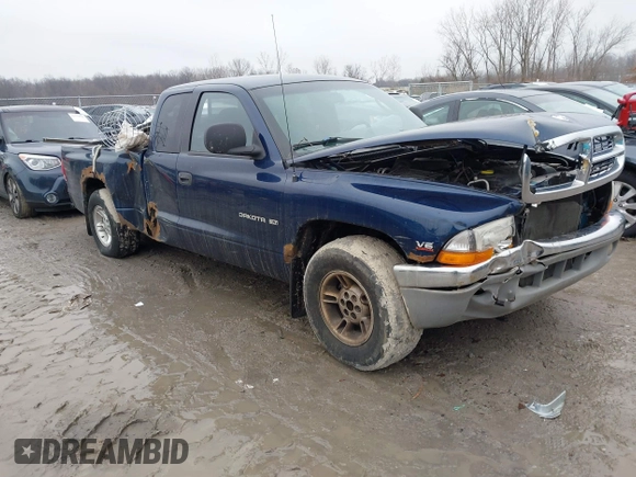 2000 Dodge Dakota with VIN 1B7GL22X8YS553040, listed as a IAAI auction lot 41186125 with 88,127 mi miles. Bid and sale history available at carsss.com. Image 1.