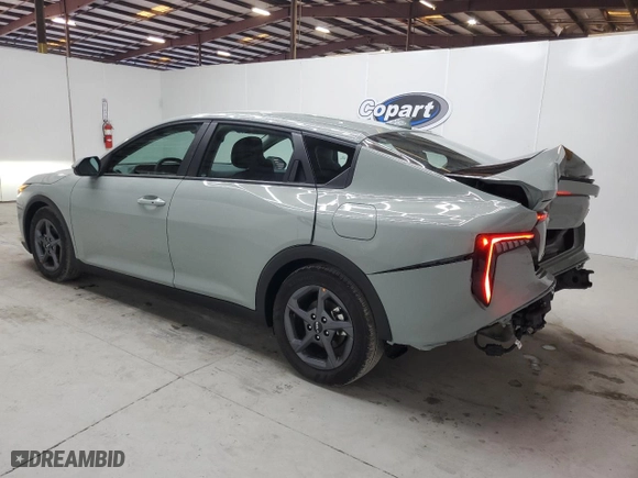 2025 Kia K4 LXS with VIN 3KPFT4DE6SE019841, listed as a Copart auction lot 86073614 with 2,541 mi miles and Salvage Title. Bid and sale history available at carsss.com. Image 2.