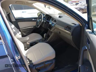 2018 Volkswagen Tiguan SEL z VIN 3VV2B7AX0JM084232, wystawiony jako IAAI lot #42726306 z przebiegiem 97 624 mil mil oraz . Historia ofert i sprzedaży dostępna na DreamBid. Obrazek 5.