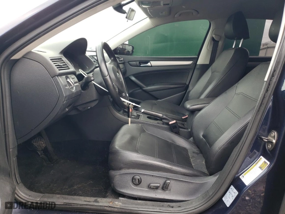 2014 Volkswagen Passat Wolfsburg Ed with VIN 1VWAT7A34EC027007, listed as a Copart auction lot 48334085 with 900,070 mi miles and Clean Title. Bid and sale history available at carsss.com. Image 7.