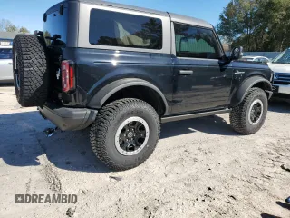 2023 Ford Bronco z VIN 1FMDE5CP6PLB31740, wystawiony jako Copart lot #50167915 z przebiegiem 9 307 mil mil oraz Szkoda całkowita • Salvage title. Historia ofert i sprzedaży dostępna na DreamBid. Obrazek 3.