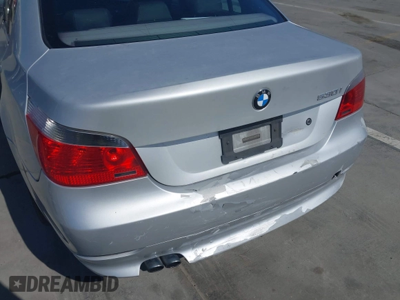 2004 BMW 5 Series 530i with VIN WBANA73564B812249, listed as a IAAI auction lot 42101318 with 200,629 mi miles and . Bid and sale history available at carsss.com. Image 6.