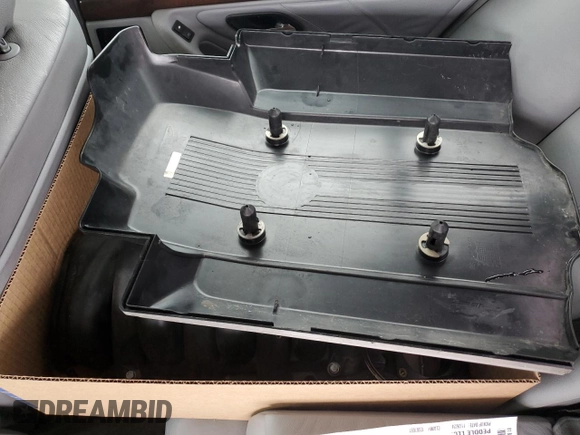 2001 BMW 7 Series 740i with VIN WBAGG83481DN84968, listed as a Copart auction lot 82552834 with Not provided miles and Non repairable. Bid and sale history available at DreamBid. Image 12.