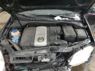 2008 Volkswagen Rabbit S with VIN WVWBB71K28W012073, listed as a Copart auction lot 44726715 with 88,294 mi miles and Non Repairable. Bid and sale history available at carsss.com. Image 12.