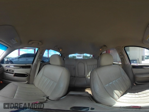 2006 Lincoln Town Car Signature z VIN 1LNHM81W36Y602874, wystawiony jako IAAI lot #42414765 z przebiegiem 121 459 mil mil oraz . Historia ofert i sprzedaży dostępna na DreamBid. Obrazek 18.