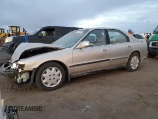 1995 Honda Accord LX with VIN 1HGCD5638SA151859, listed as a Copart auction lot 85007704 with 137,901 mi miles and Salvage Title. Bid and sale history available at carsss.com. Image 1.