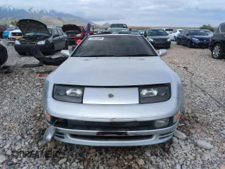 1993 Nissan 300ZX z VIN GCZ32546193, wystawiony jako Copart lot #54944495 z przebiegiem 140 834 mil mil oraz Szkoda całkowita • Salvage title. Historia ofert i sprzedaży dostępna na DreamBid. Obrazek 5.