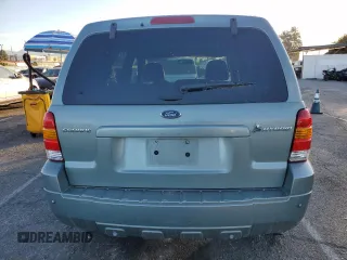2006 Ford Escape Hybrid with VIN 1FMCU95H26KB36742, listed as a Copart auction lot 82902014 with 139,103 mi miles and Clean title. Bid and sale history available at DreamBid. Image 6.