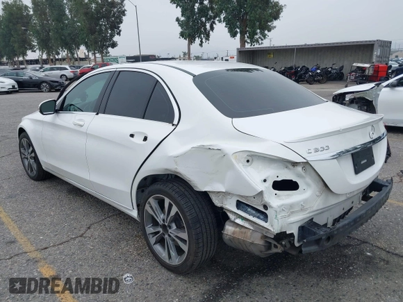 2016 Mercedes-Benz C 300 Luxury with VIN 55SWF4KB6GU162112, listed as a IAAI auction lot 42440280 with 96,379 mi miles and . Bid and sale history available at DreamBid. Image 3.