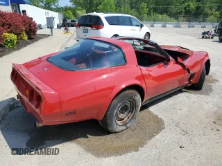 1982 Chevrolet Corvette z VIN 1G1AY8784C5122853, wystawiony jako Copart lot #58346605 z przebiegiem 69 994 mil mil oraz Szkoda całkowita • Salvage title. Historia ofert i sprzedaży dostępna na DreamBid. Obrazek 3.