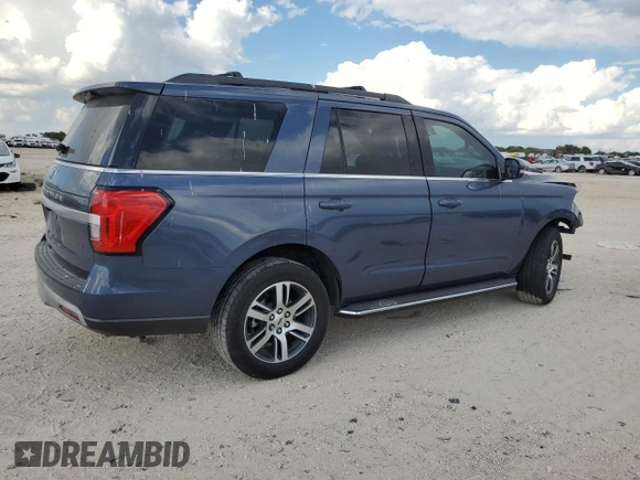 2022 Ford Expedition XLT with VIN 1FMJU1HT0NEA49153, listed as a Copart auction lot 69205714 with 26,429 mi miles and Salvage Title. Bid and sale history available at carsss.com. Image 3.