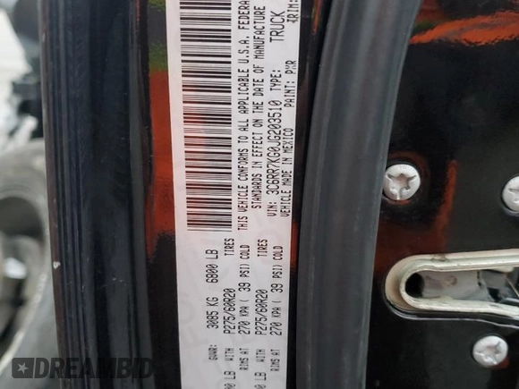 2018 Ram 1500 Express z VIN 3C6RR7KG0JG203510, wystawiony jako Copart lot #85862834 z przebiegiem 122 331 mil mil oraz Szkoda całkowita • Salvage title. Historia ofert i sprzedaży dostępna na DreamBid. Obrazek 14.