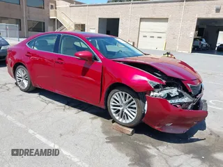 2013 Lexus ES 250 с VIN JTHBK1GG5D2001438, выставлен на аукционе IAAI как лот 42390794 с пробегом 191 351 миль миль и . История ставок и продаж доступна на DreamBid. Изображение 1.