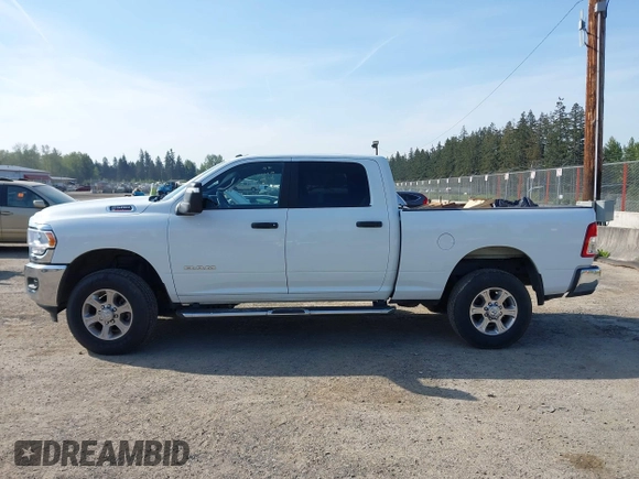 2024 Ram 2500 Big Horn with VIN 3C6UR5DJ3RG275904, listed as a IAAI auction lot 42121704 with 27,745 mi miles. Bid and sale history available at carsss.com. Image 14.