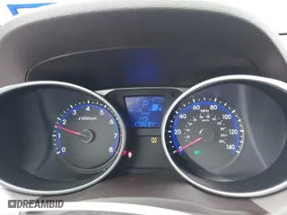 2013 Hyundai Tucson GLS with VIN KM8JU3AC2DU561443, listed as a IAAI auction lot 41600727 with 179,694 mi miles. Bid and sale history available at carsss.com. Image 7.