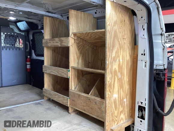 2018 Ford Transit с VIN 1FTYR1ZG4JKA34091, выставлен на аукционе IAAI как лот 42650298 с пробегом 177 181 миль миль и . История ставок и продаж доступна на DreamBid. Изображение 5.