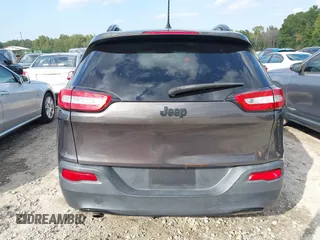 2017 Jeep Cherokee Altitude z VIN 1C4PJLABXHW666918, wystawiony jako IAAI lot #40520357 z przebiegiem 193 721 mil mil oraz . Historia ofert i sprzedaży dostępna na DreamBid. Obrazek 16.