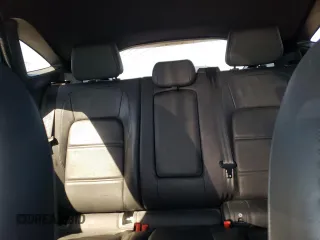 2018 Jaguar E-Pace S z VIN SADFJ2FXXJ1Z01691, wystawiony jako Copart lot #46333263 z przebiegiem 67 451 mil mil oraz . Historia ofert i sprzedaży dostępna na DreamBid. Obrazek 10.