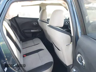 2014 Nissan Juke S with VIN JN8AF5MR1ET354919, listed as a IAAI auction lot 41663488 with 121,694 mi miles. Bid and sale history available at carsss.com. Image 8.