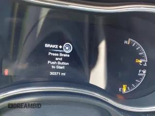 2022 Jeep Grand Cherokee Limited with VIN 1C4RJFBG4NC177240, listed as a IAAI auction lot 41541122 with 30,371 mi miles and . Bid and sale history available at DreamBid. Image 14.