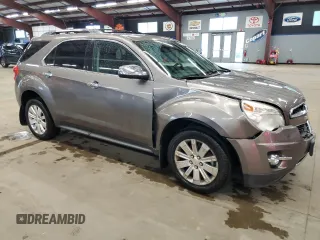 2011 Chevrolet Equinox LTZ z VIN 2CNFLGE52B6441939, wystawiony jako Copart lot #56030665 z przebiegiem 101 638 mil mil oraz Szkoda całkowita • Salvage title. Historia ofert i sprzedaży dostępna na DreamBid. Obrazek 4.