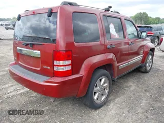 2010 Jeep Liberty Limited z VIN 1J4PN5GK7AW123338, wystawiony jako IAAI lot #42299153 z przebiegiem 169 946 mil mil oraz . Historia ofert i sprzedaży dostępna na DreamBid. Obrazek 4.
