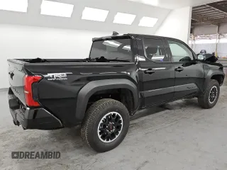 2025 Toyota Tacoma SR with VIN 3TMLB5JN3SM091179, listed as a Copart auction lot 43394885 with 749 mi miles and Clean Title. Bid and sale history available at DreamBid. Image 3.