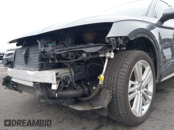 2018 Audi Q5 Premium Plus with VIN WA1BNAFY7J2106037, listed as a IAAI auction lot 41282887 with 81,170 mi miles. Bid and sale history available at carsss.com. Image 18.