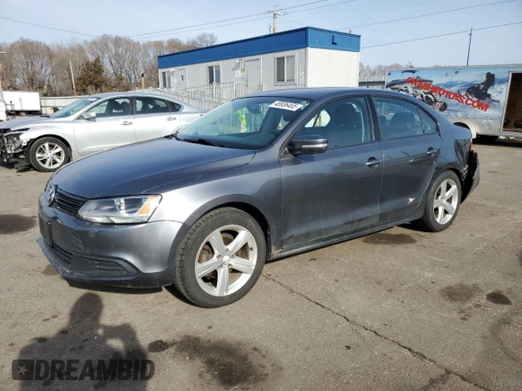 2014 Volkswagen Jetta Sedan SE with VIN 3VWD17AJXEM226076, listed as a Copart auction lot 48936465 with 130,269 mi miles and Salvage Title. Bid and sale history available at carsss.com. Image 1.