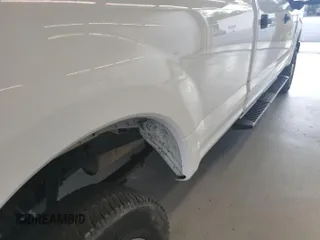 2019 Ford F-250 XL z VIN 1FT7W2B61KEF86319, wystawiony jako IAAI lot #42801635 z przebiegiem 31 051 mil mil oraz . Historia ofert i sprzedaży dostępna na DreamBid. Obrazek 16.