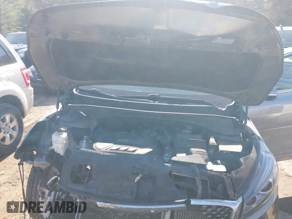 2016 Kia Sorento SXL with VIN 5XYPK4A15GG047407, listed as a IAAI auction lot 41492583 with 176,562 mi miles. Bid and sale history available at carsss.com. Image 10.
