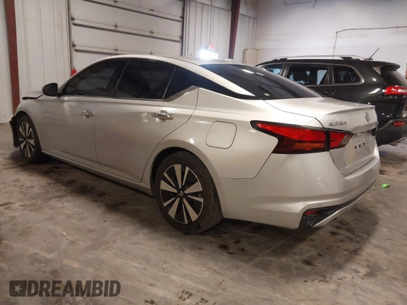 2019 Nissan Altima 2.5 SL with VIN 1N4BL4EV9KC199746, listed as a IAAI auction lot 41791017 with 86,064 mi miles. Bid and sale history available at carsss.com. Image 3.