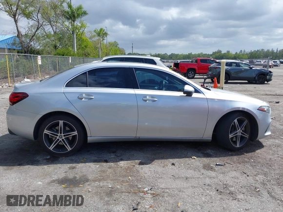 2020 Mercedes-Benz A 220 with VIN W1K3G4EB1LJ234968, listed as a IAAI auction lot 41707977 with 50,171 mi miles and . Bid and sale history available at DreamBid. Image 14.