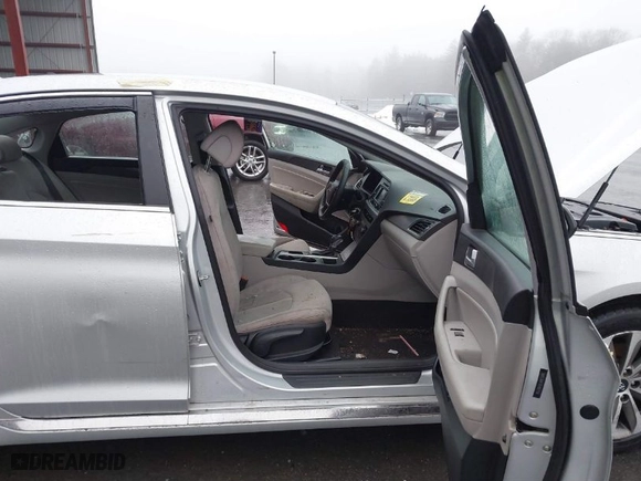 2015 Hyundai Sonata 2.4L Sport with VIN 5NPE34AF3FH067159, listed as a IAAI auction lot 41790336 with 161,028 mi miles. Bid and sale history available at carsss.com. Image 5.