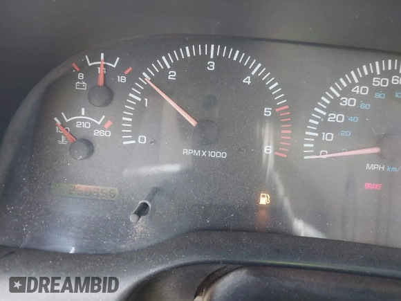 1998 Dodge 1500 z VIN 3B7HC13Z3WG233093, wystawiony jako IAAI lot #41526254 z przebiegiem 260 000 mil mil oraz . Historia ofert i sprzedaży dostępna na DreamBid. Obrazek 7.