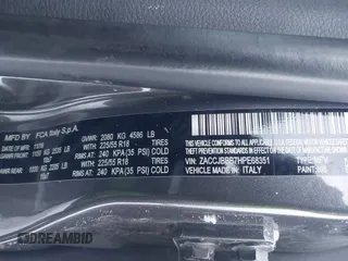 2017 Jeep Renegade Latitude with VIN ZACCJBBB7HPE68351, listed as a IAAI auction lot 41307930 with 129,422 mi miles. Bid and sale history available at carsss.com. Image 9.