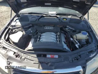 2005 Audi A8 4.2L z VIN WAULL44E55N009656, wystawiony jako Copart lot #51908155 z przebiegiem 133 848 mil mil oraz Szkody całkowita. Historia ofert i sprzedaży dostępna na DreamBid. Obrazek 11.