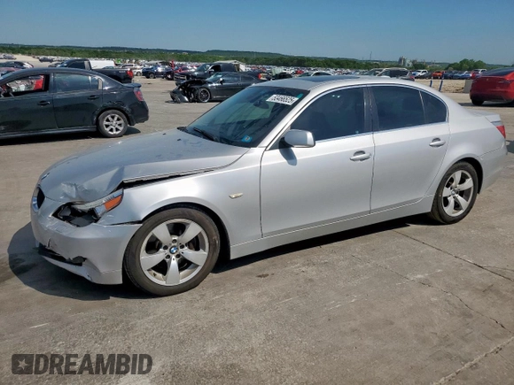 2005 BMW 5 Series 530i z VIN WBANA73555CR60758, wystawiony jako Copart lot #53466525 z przebiegiem 188 703 mil mil oraz Szkoda całkowita • Salvage title. Historia ofert i sprzedaży dostępna na DreamBid. Obrazek 1.