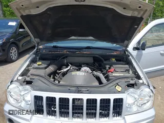 2007 Jeep Grand Cherokee Laredo with VIN 1J8GS48K47C516272, listed as a IAAI auction lot 42155035 with 181,132 mi miles. Bid and sale history available at carsss.com. Image 10.