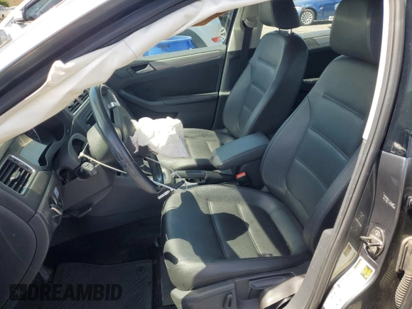 2014 Volkswagen Jetta TDI with VIN 3VWLL7AJ2EM393604, listed as a Copart auction lot 55147545 with 130,273 mi miles and Salvage title. Bid and sale history available at DreamBid. Image 7.